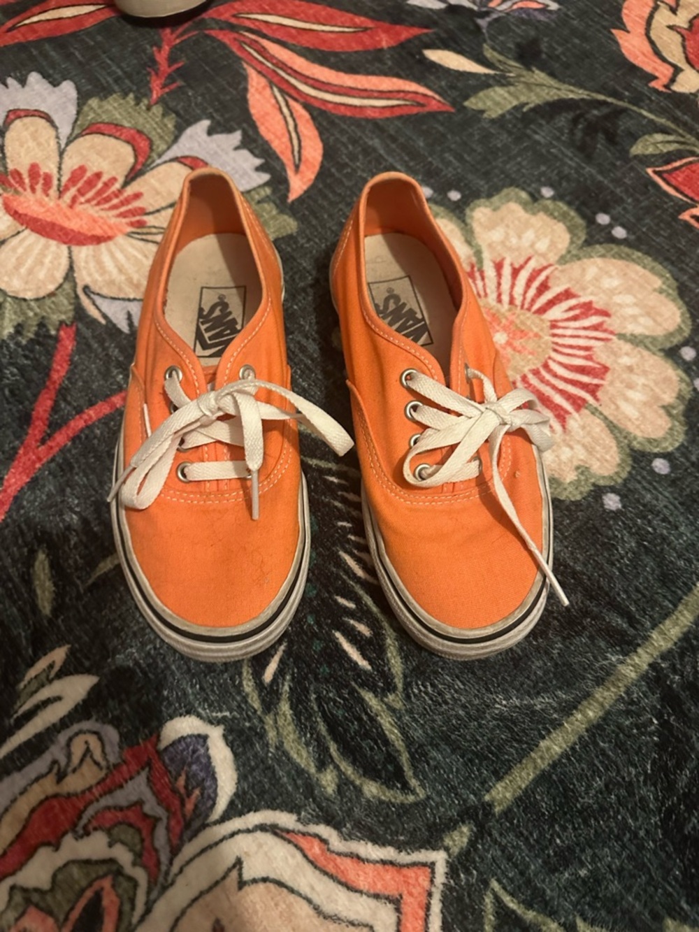 3/$25 🍑 Vans Authentic Lace-Up Sneakers Peach Coral Women’s Size 6 / Men’s 4.5